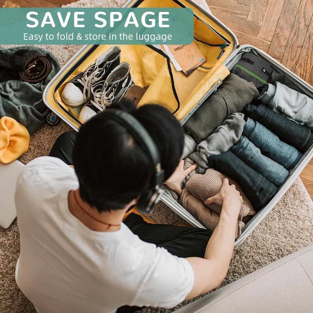 Qpets Portable Cat Litter Box for Travel featuring Foldable Design and Waterproof Oxford Cloth 40x30x13cm | Includes Waste Shovel 3 PCS