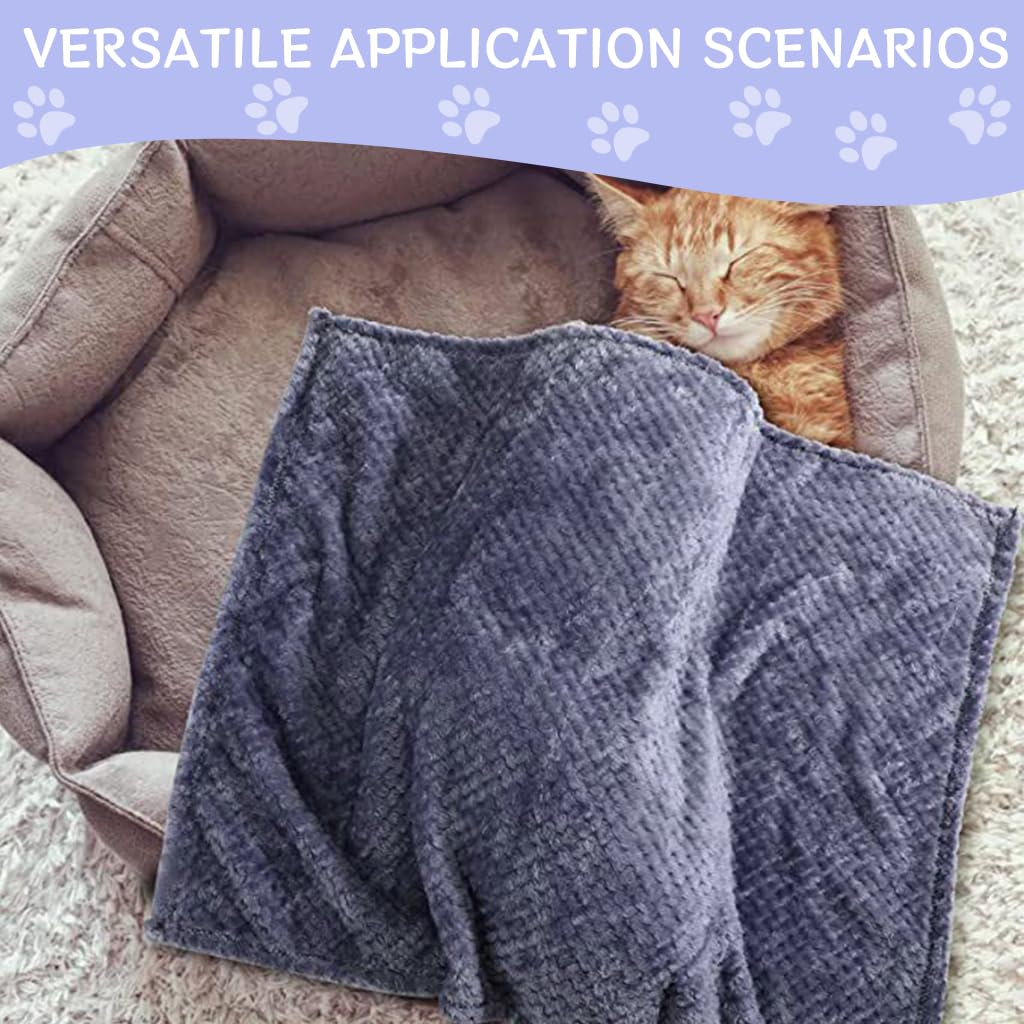 Qpets Pet Blanket for Dogs and Cats with Plush Fabric and 39.3x62.9 in Size | Machine Washable
