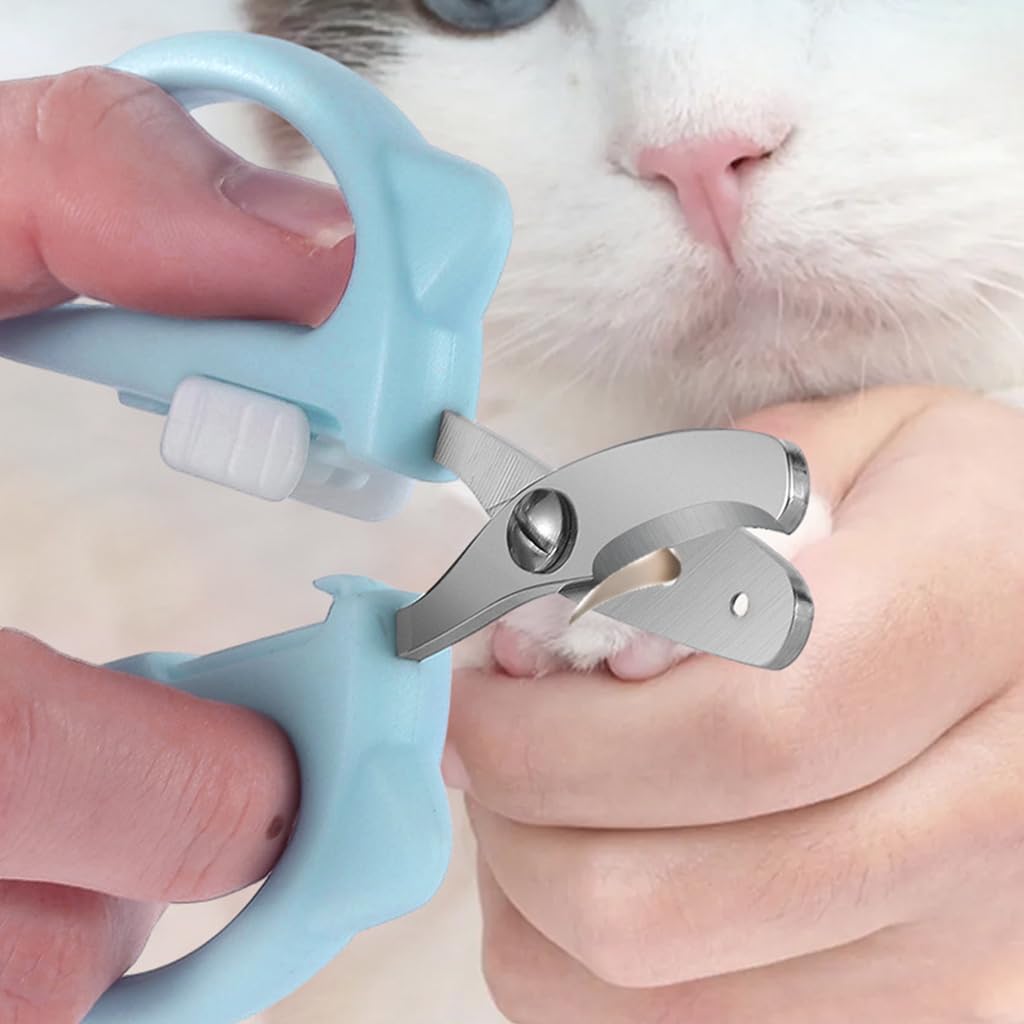Qpets® Cat Nail Cutter, Cute Cat Clipper Bear Design, Stainless Steel Pet Nail Trimmer with 2-Size Holes & Nails File, Safe Design Prevents Over-Cutting for Cats, Kittens & Small Pets at Home